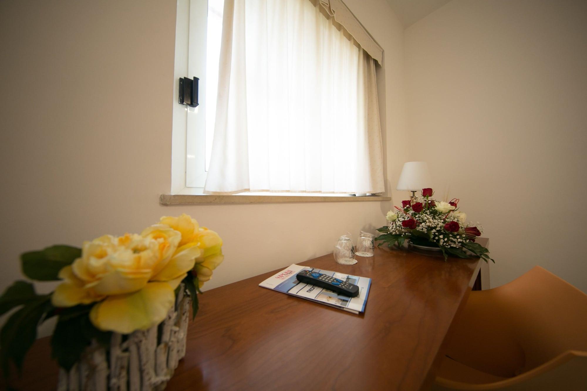Mediterranea Hotel & Convention Center Salerno Luaran gambar
