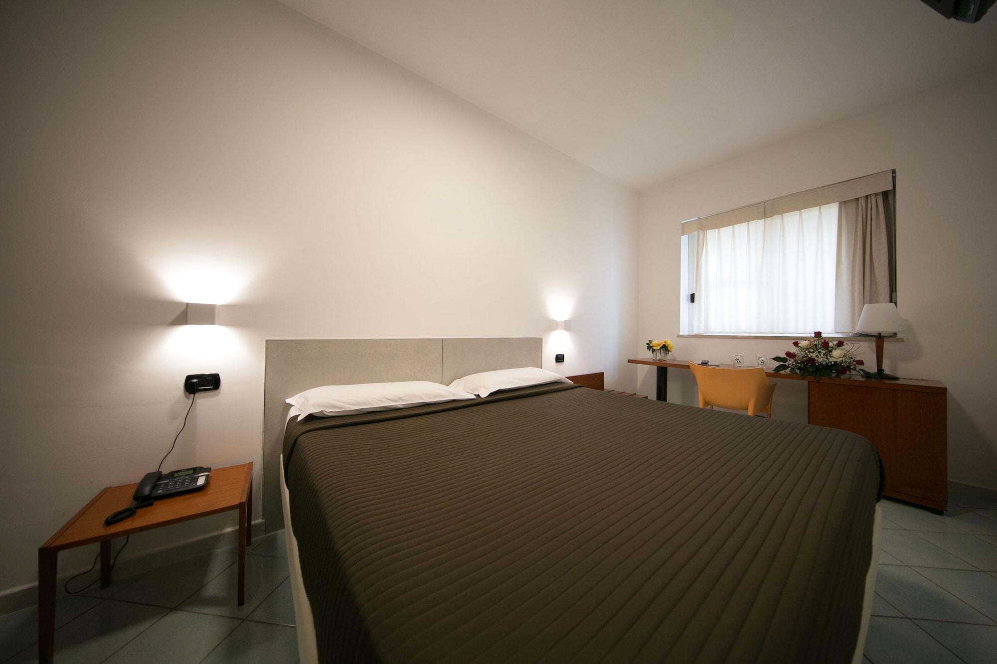 Mediterranea Hotel & Convention Center Salerno Luaran gambar