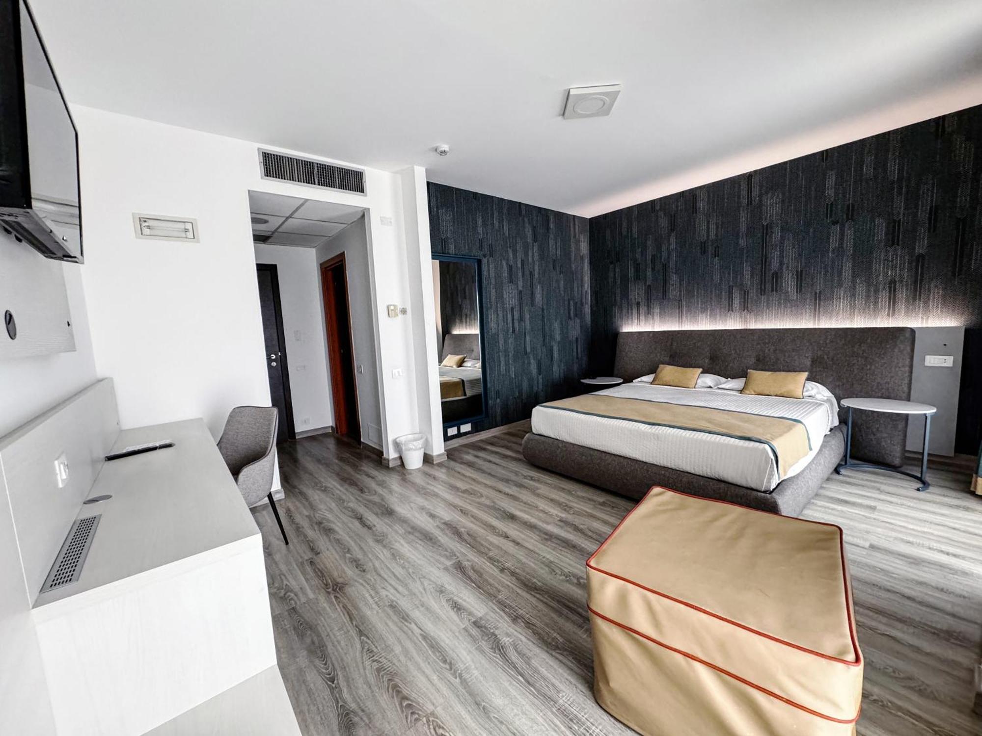 Mediterranea Hotel & Convention Center Salerno Luaran gambar