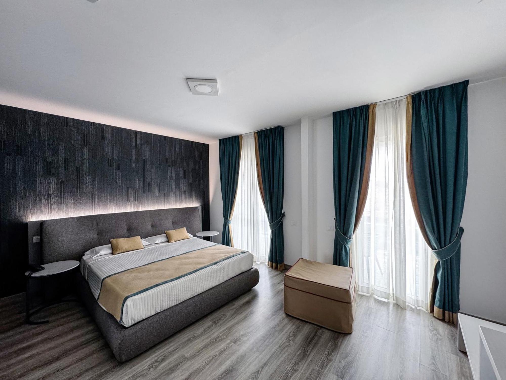 Mediterranea Hotel & Convention Center Salerno Luaran gambar