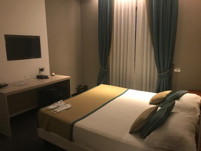 Mediterranea Hotel & Convention Center Salerno Luaran gambar